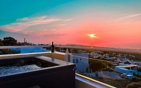 Kiklamino Sunset Studios